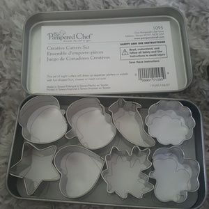 Pampered Chef Kitchen - Pampered Chef cutters and mini baking cups Pampered Chef Kitchen - Pampered Chef cutters and mini baking cups